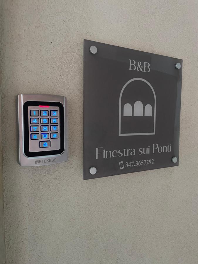 לינה וארוחת בוקר רגוזה Finestra Sui Ponti מראה חיצוני תמונה